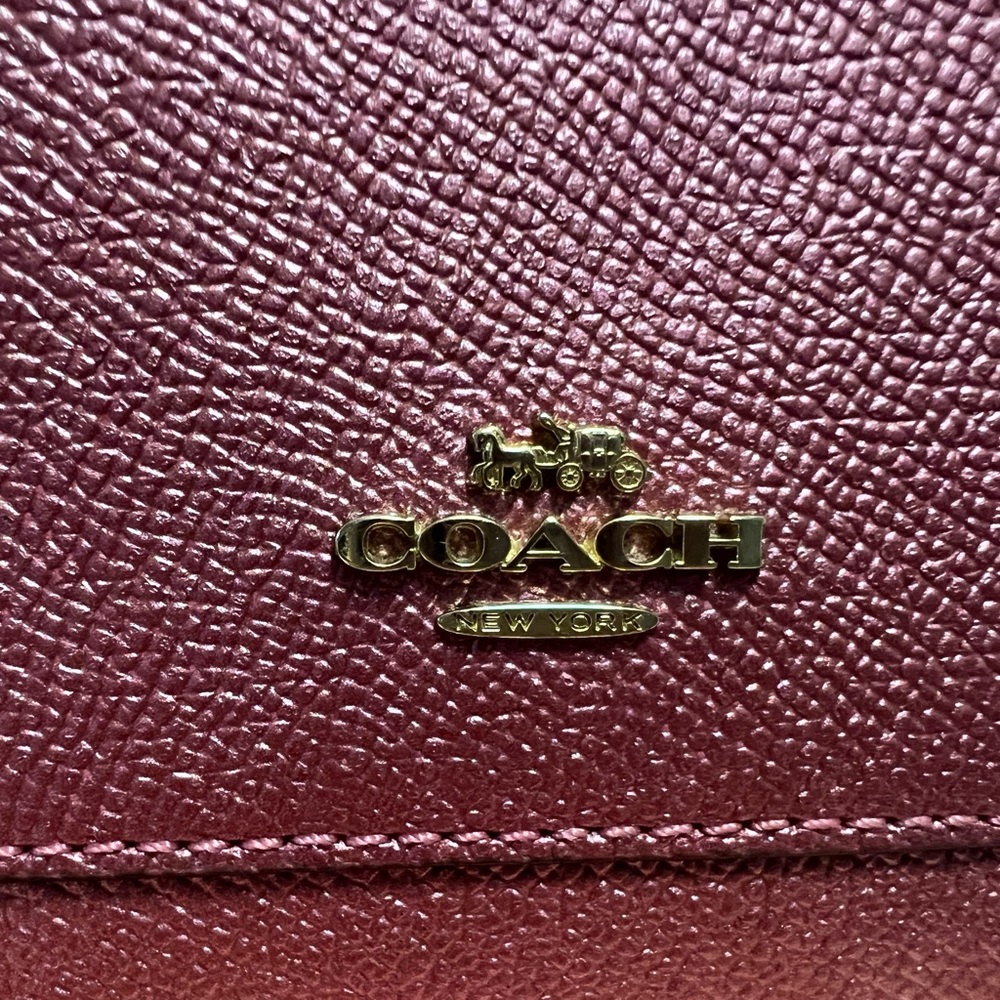 LOW START Coach Plum Textured Wristlet EUC - Picture 2 of 11